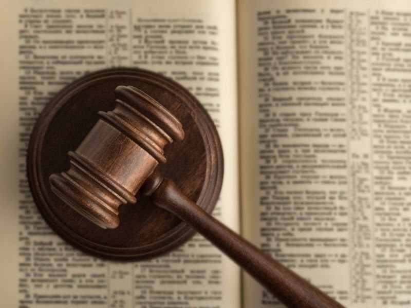 Direitos Trabalhistas de Funcionarios de Grandes Empresas e Industrias
